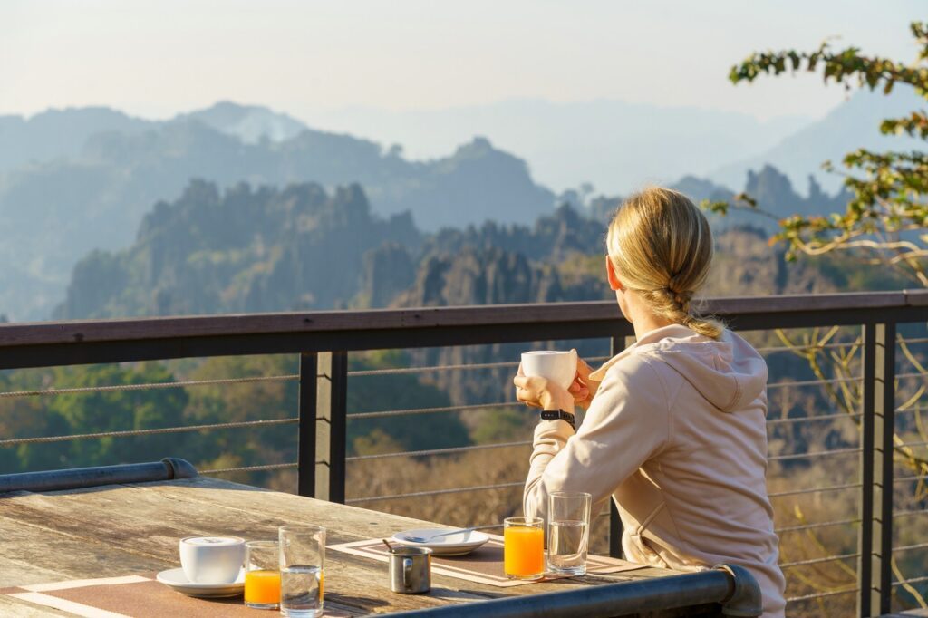 laos fruehstueck am the rock viewpoint