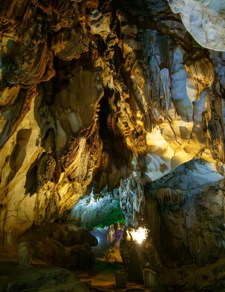 laos vang vieng tham cang cave
