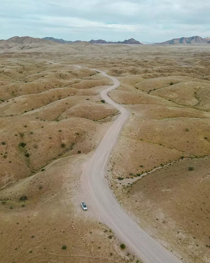 1000 hills landschaft auf dem weg nach swakopmund namibia rundreise