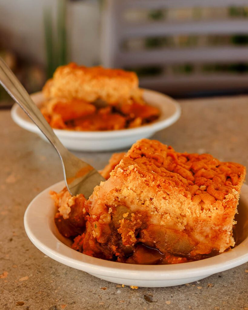 apfelkuchen bei mcgregors bakery solitaire namibia