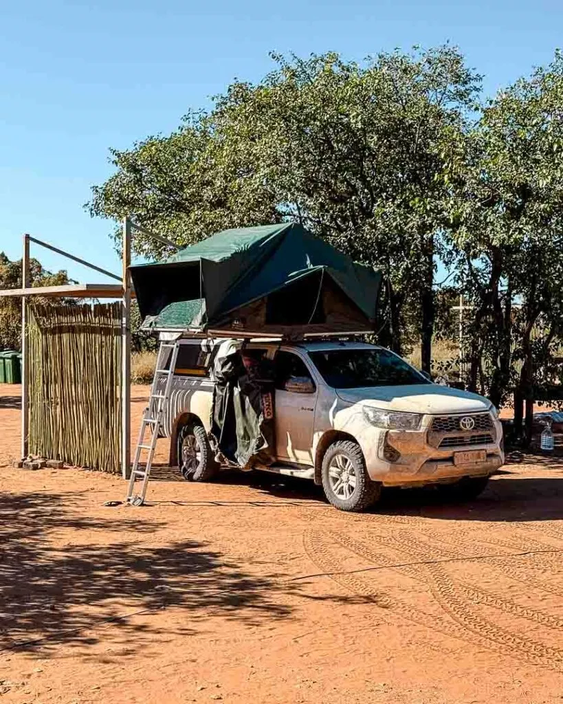 campingplatz beim olifantrus camp im etosha nationalpark
