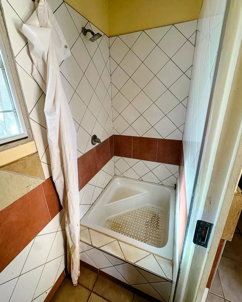 duschen in den nwr camps teilweise etwas heruntergekommen