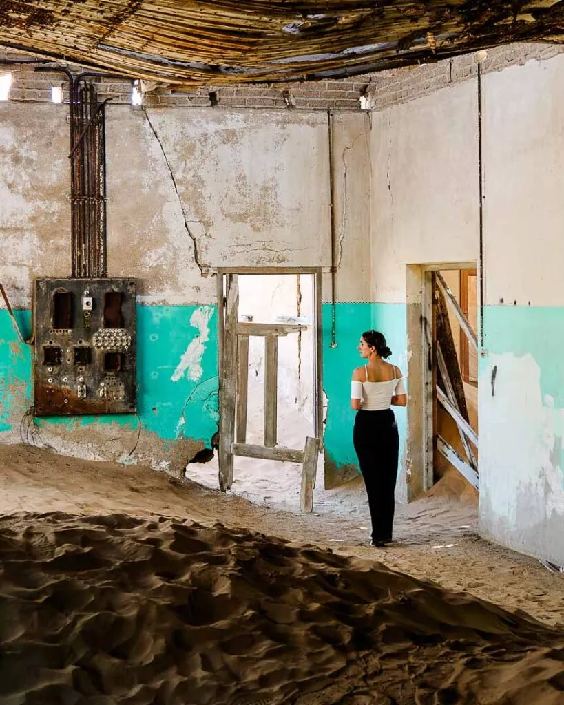 kolmanskuppe geisterstadt in luederitz namibia