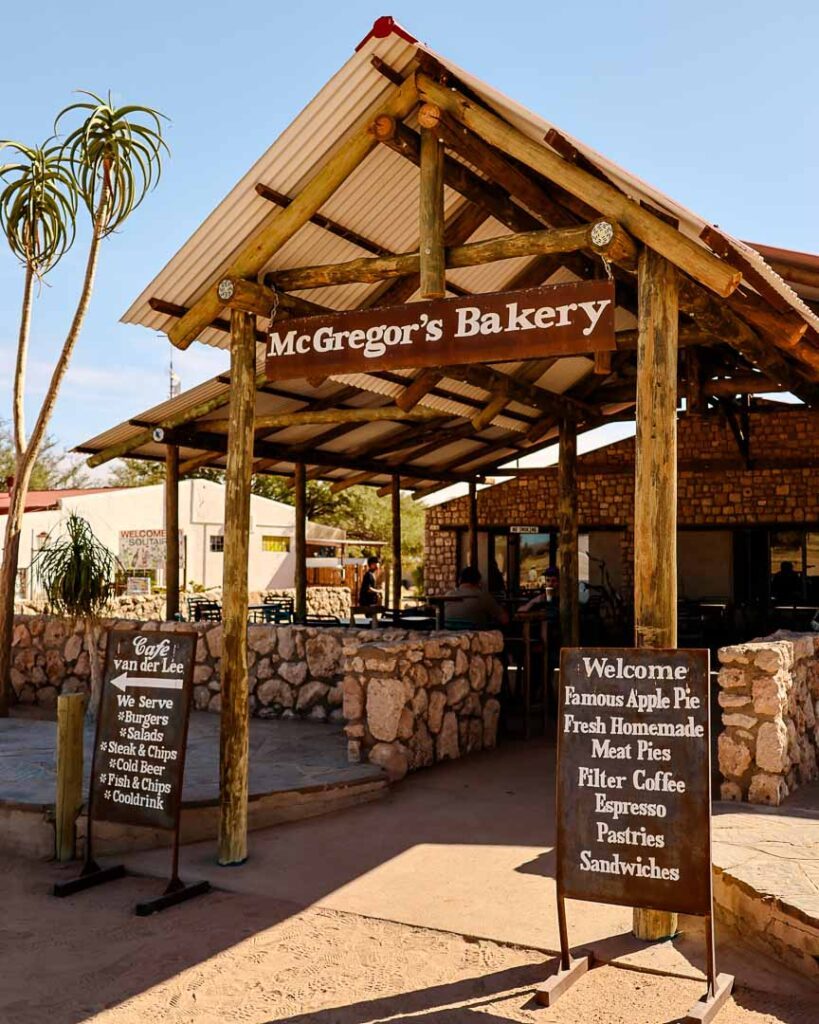 mcgregors bakery in solitaire bester apfelkuchen in namibia