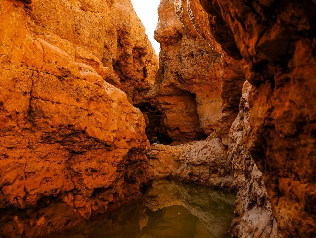 sesriem canyon zur mittagszeit