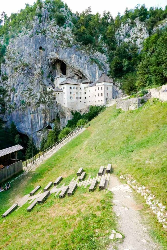 slowenien hoehlenburg predjama 2