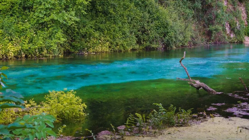 albanien blaues auge Albanien Blaues Auge