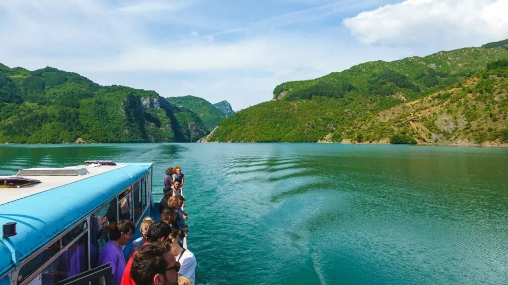 albanien bootsfahrt auf dem komansee Albanien Bootsfahrt Auf Dem Komansee