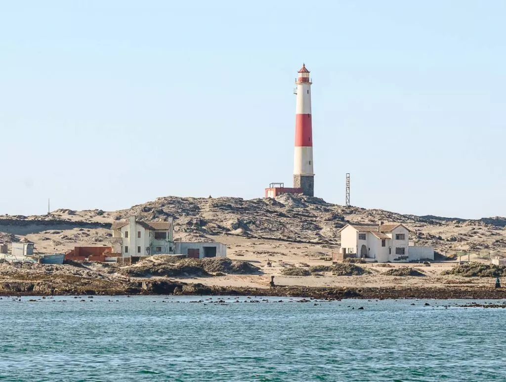 leuchtturm beim dias point in luederitz eine sehenswuerdigkeit
