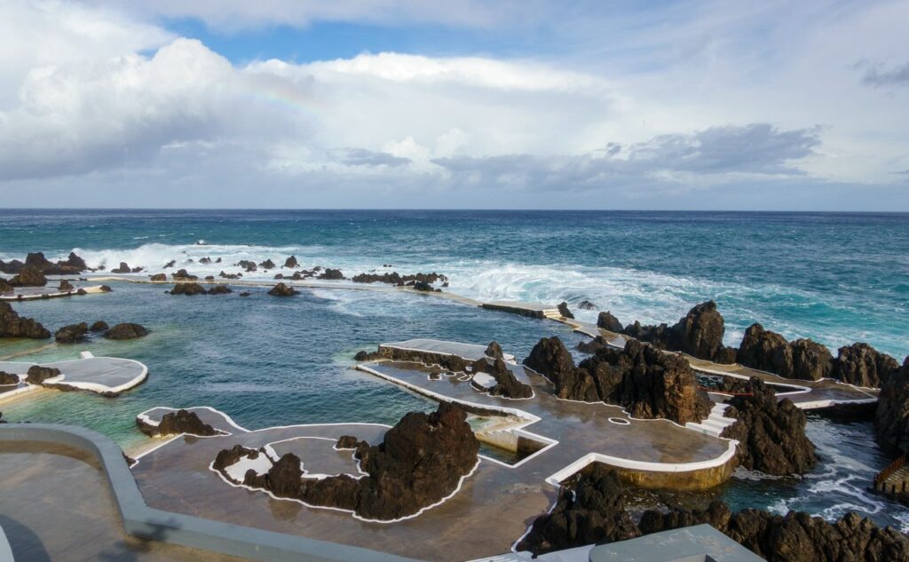 madeira porto moniz neue lavabecken