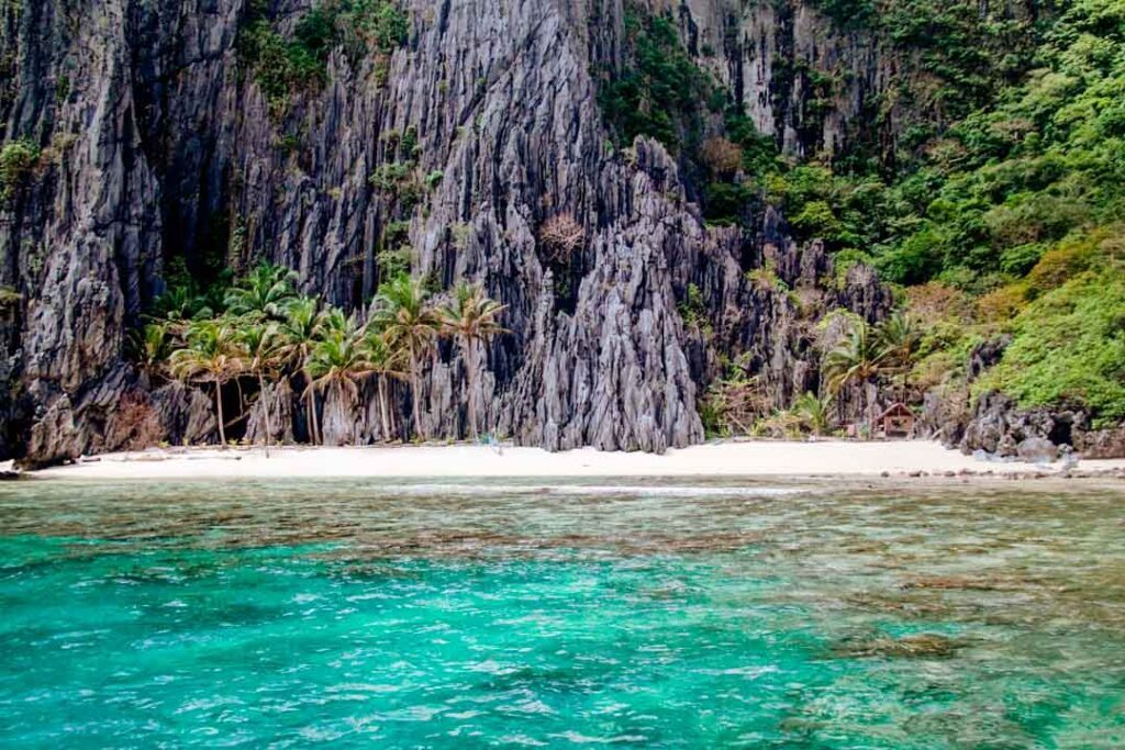 philippinen el nido strand in bucht
