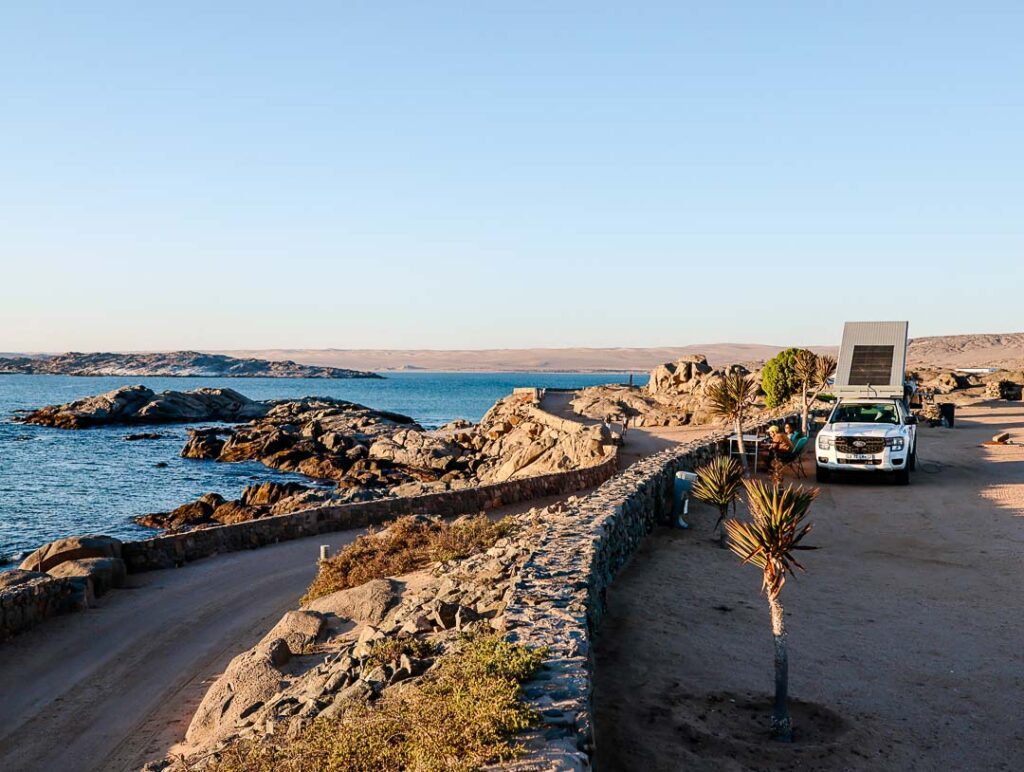 shark point ist eine sehenswuerdigkeit in luederitz namibia