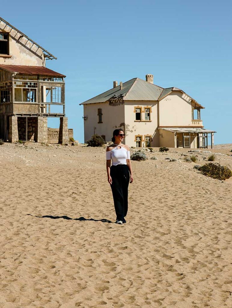 spaziergang durch die geisterstadt kolmanskuppe