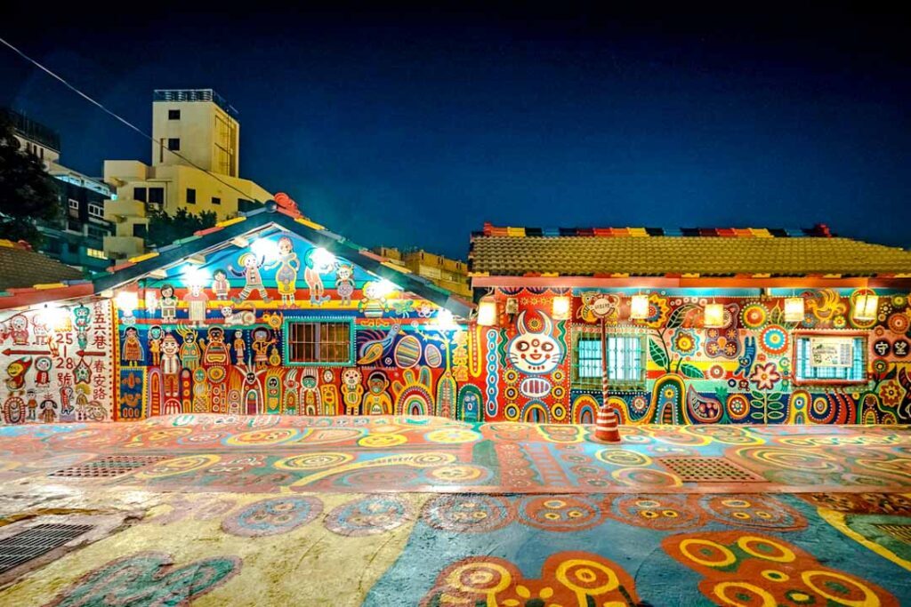 Taiwan Taichung Rainbow Village