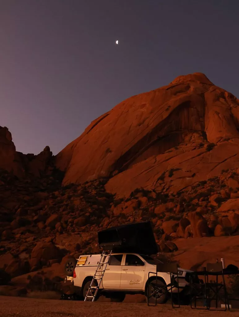 abends mitten in der natur bei spitzkoppe abends mitten in der natur bei spitzkoppe
