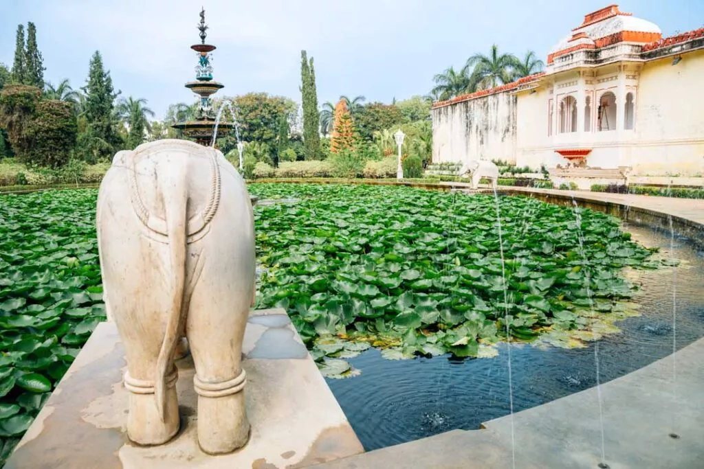 indien udaipur saheliyon ki bari garten