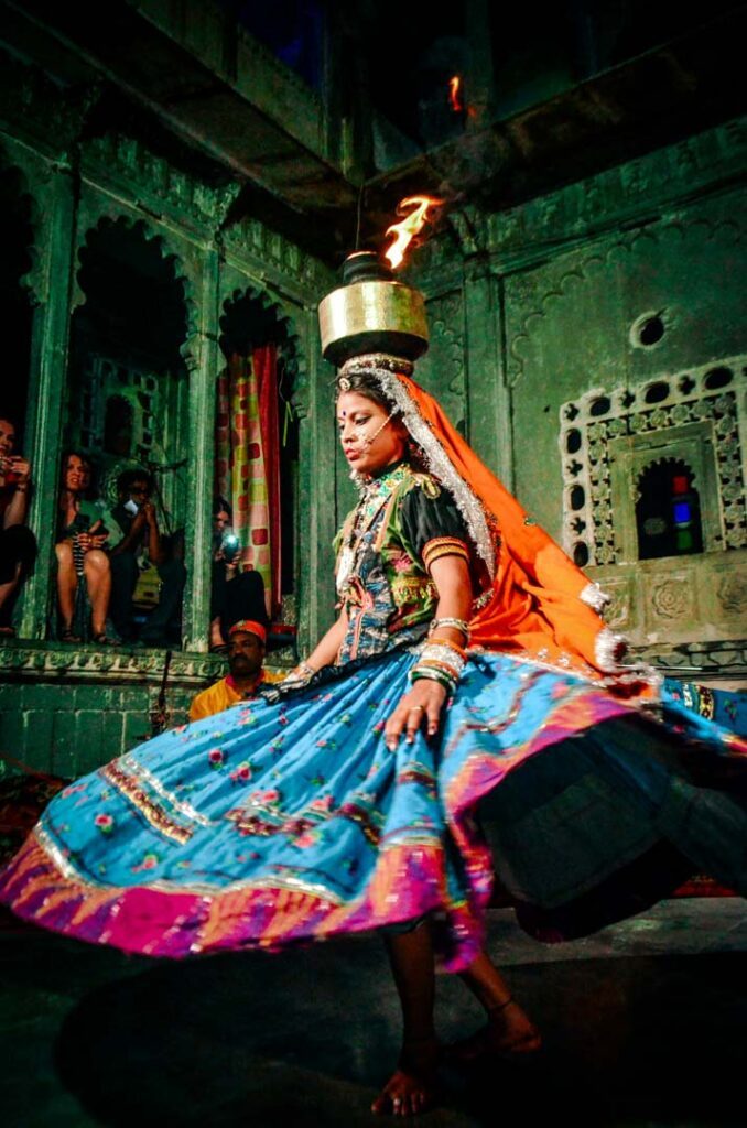 Indien Udaipur Volkstanz