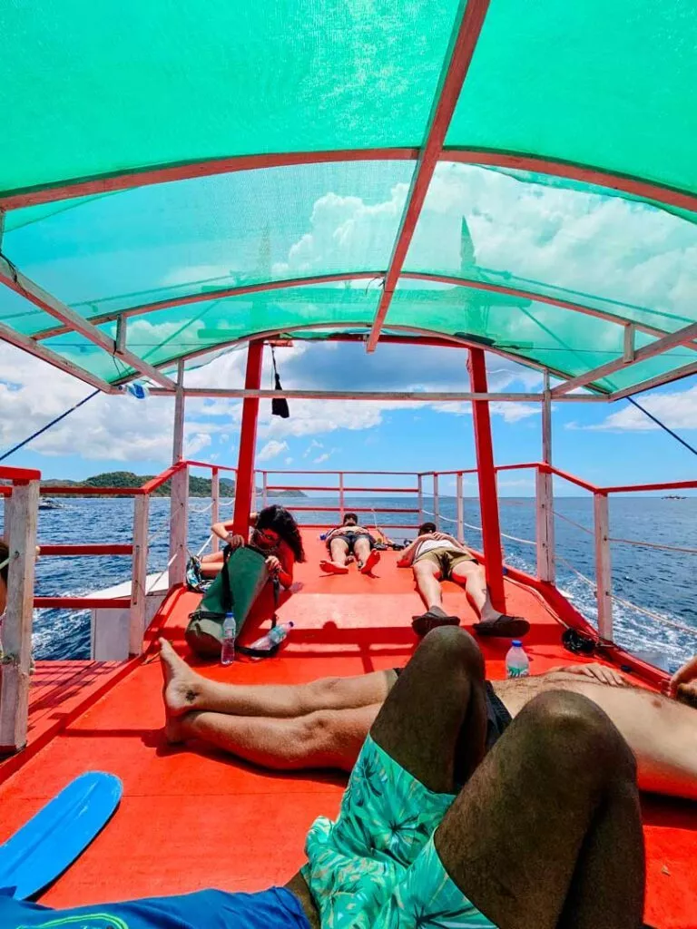 philippinen bootstour boot von oben