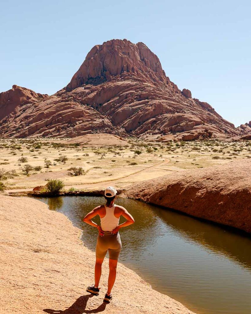 rock pool bei spitzkoppe