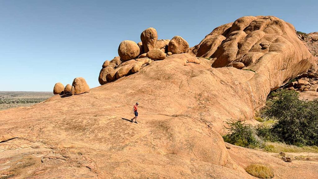 spitzkoppe bushmans paradise hike