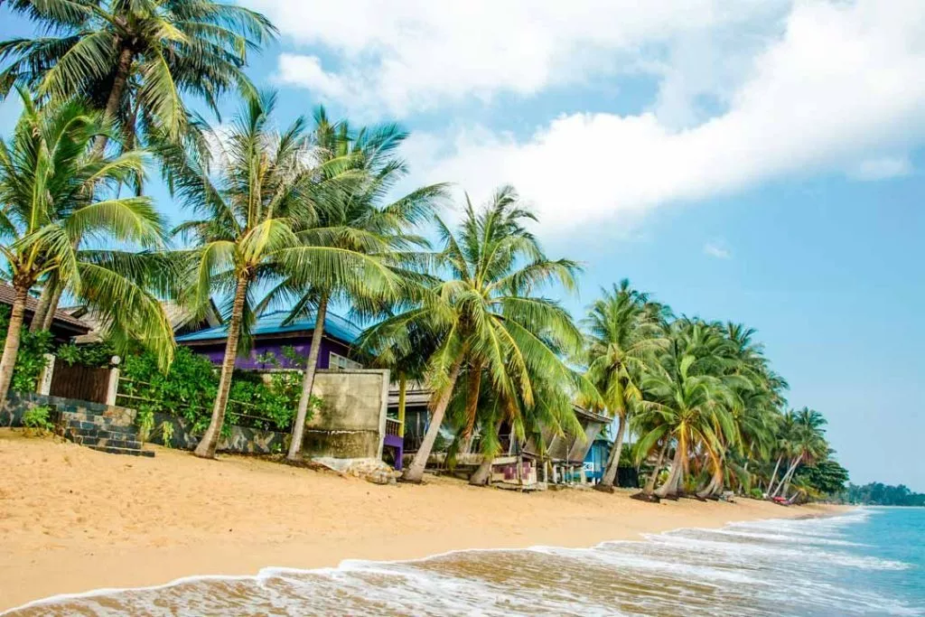 Maenam Beach auf Koh Samui in Thailand