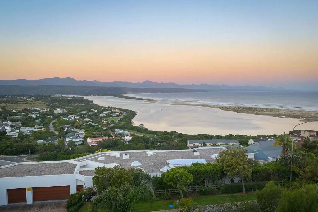 suedafrika depositphotos blick auf plettenberg bay suedafrika depositphotos blick auf plettenberg bay