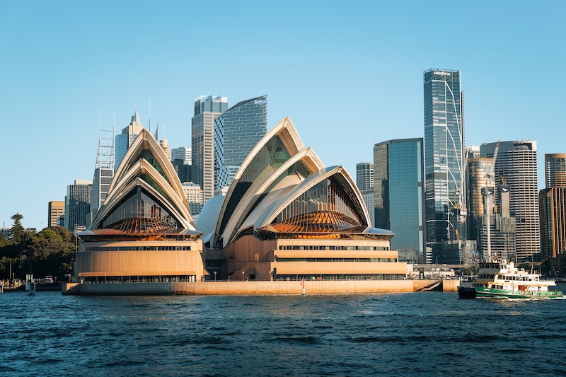 sydney highlights ausblick aufs opern haus von der faehre