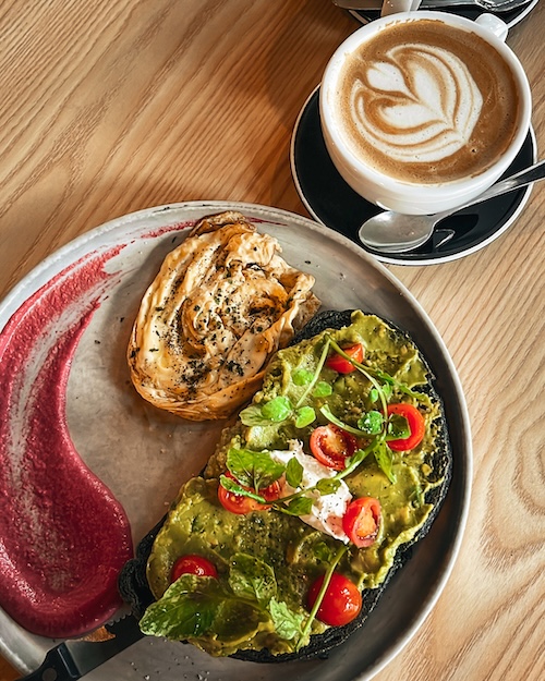 sydney highlights brunch im cafe