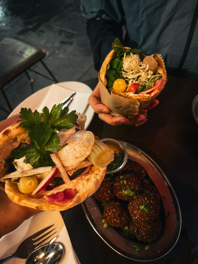 sydney highlights falafel und pita