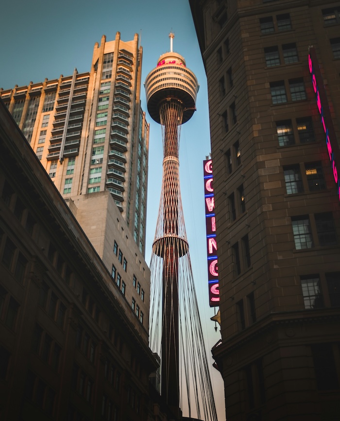 sydney highlights westfield skytower zwischen haeusern