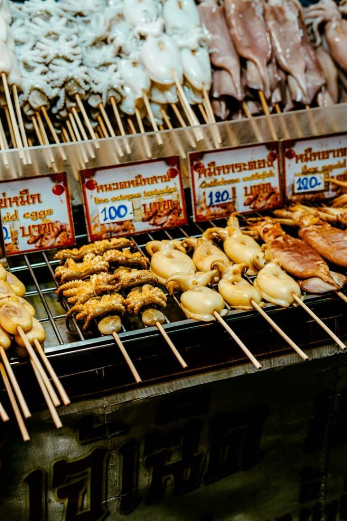 thailand koh samui nachtmarkt fishermans village night market bophut street food staende 2