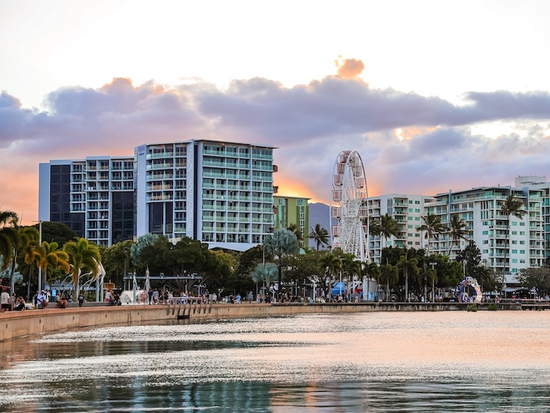 Australien Cairns Esplanade Promenade
