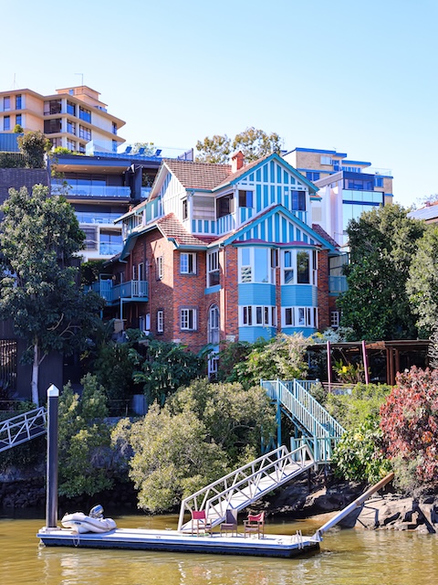brisbane australien spaziergang am flussufer