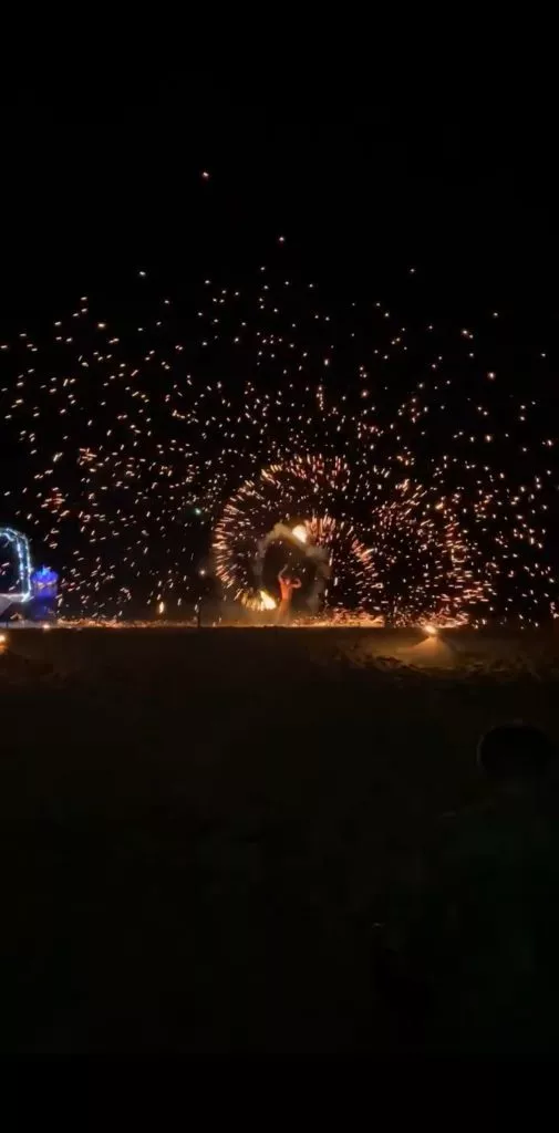 feuershow am strand in thailand koh lanta feuershow am strand in thailand koh lanta