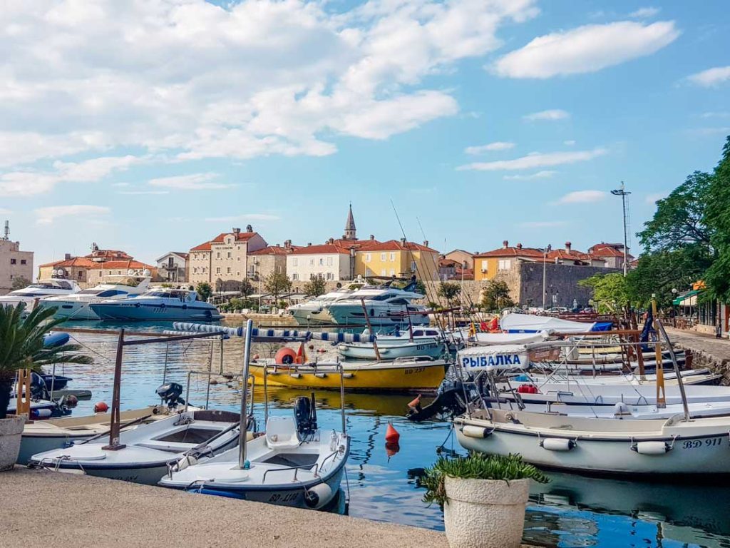 montenegro budva blick auf altstadt