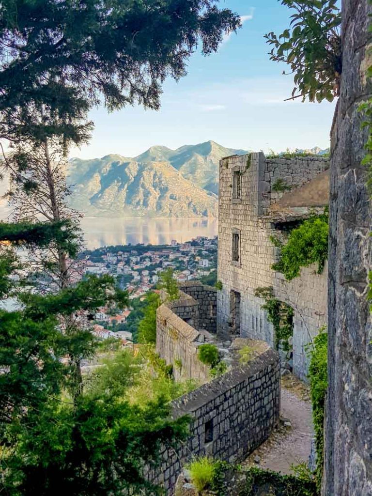 montenegro kotor san giovanni festung