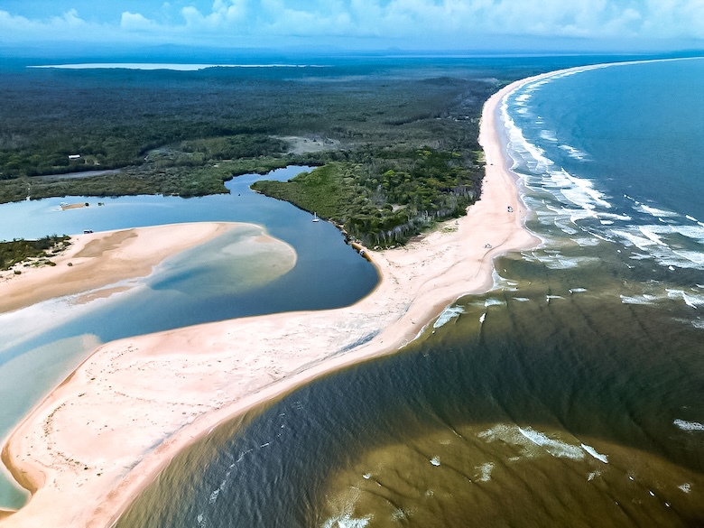 noosa queensland drohnenaufnahme