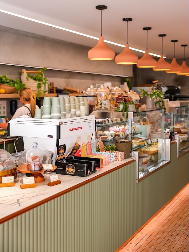 noosa queensland supermarkt cafe milk