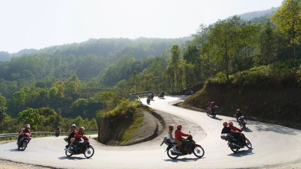 Vietnam_Ha Giang Loop_Kurve auf dem Loop