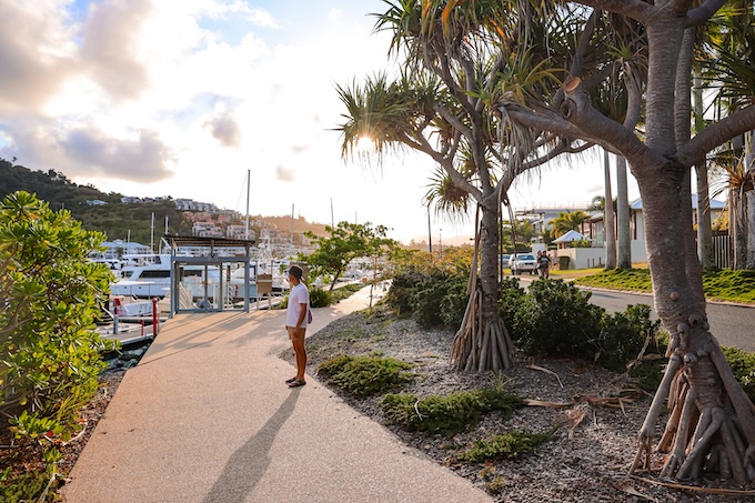 Airlie Beach & Whitsundays, Australien, Spaziergang an der Promenade