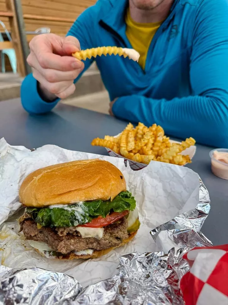 Burger bei Archie's Food to Die For, Utah