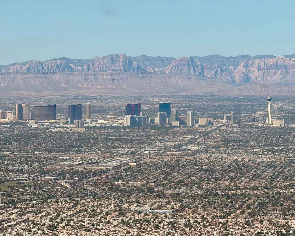 Hubschrauberrundflug über Grand Canyon, Blick auf Las Vegas