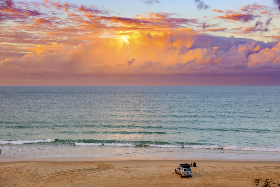 K'gari (Fraser Island), Australien, 75 Mile Beach, Sonnenuntergang