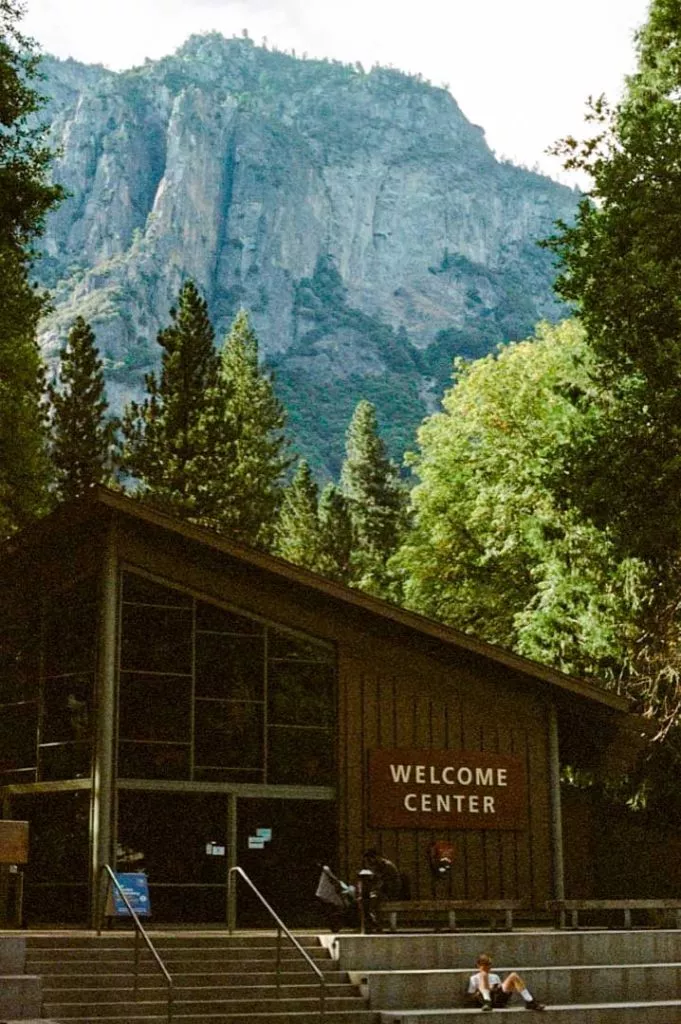 welcome center im yosemite village Welcome Center im Yosemite Village