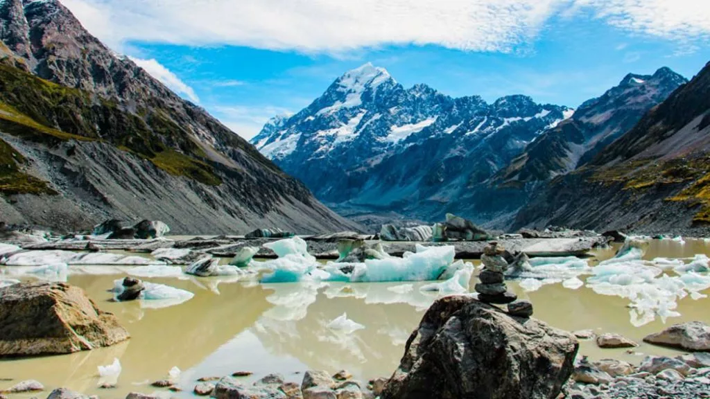 Mount Cook, Neuseeland, Hooker Lake mit Mount Cook im Hintergrund