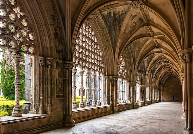 Nazaré, Portugal, Kloster Batalha, Gewölbegänge