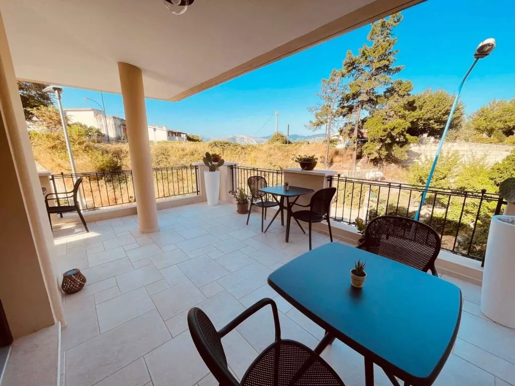 Terrasse vom B&B Dimora Dorgali in Sardinien