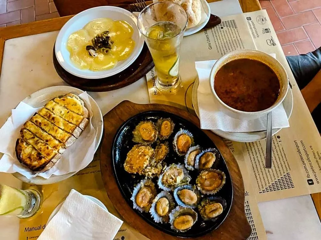 essen bei cafe peter sport horta faial azoren Essen bei Cafe Peter Sport Horta Faial Azoren