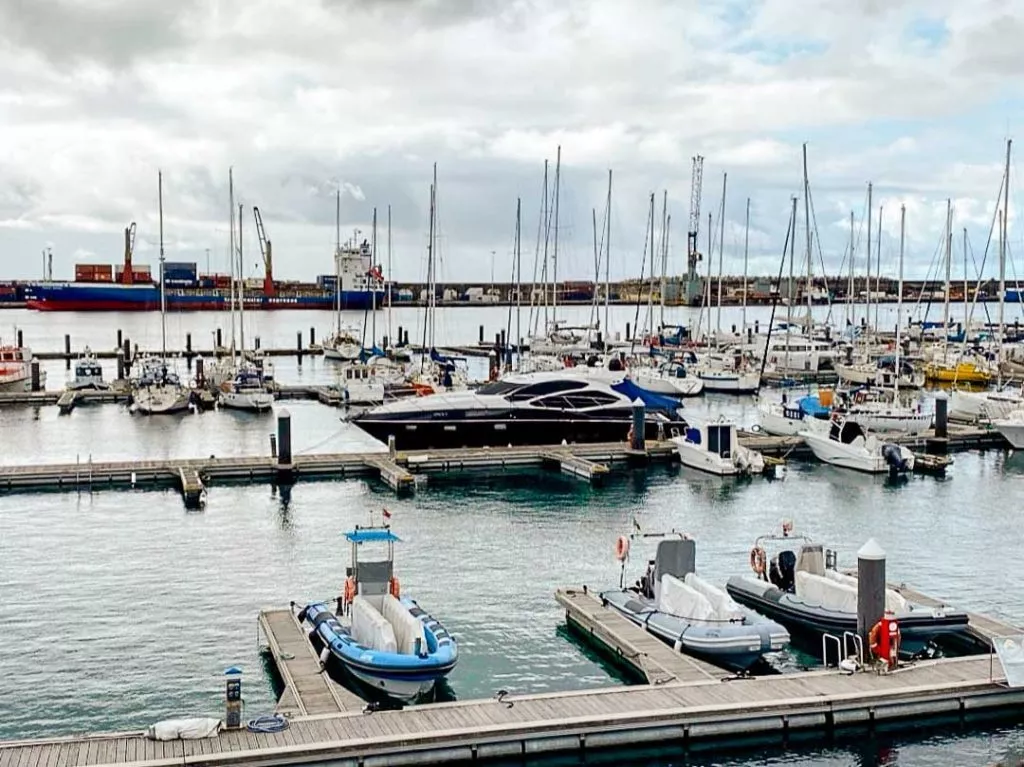hafen von ponta delgada sao miguel azoren portugal Hafen von Ponta Delgada São Miguel Azoren Portugal