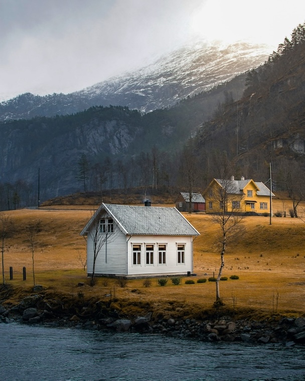 norwegen bergen haus in karger landschaft Norwegen, Bergen, Haus in karger Landschaft